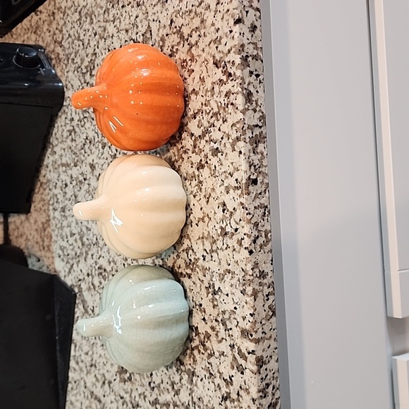 Set of 3 Gray, White & Orange Ceramic Pumpkin Fall Decorations - Picture 2 of 3